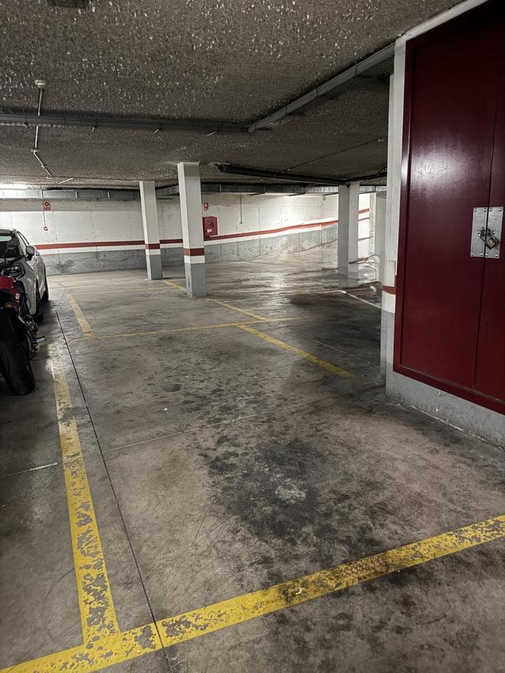 2 bedroom Flat for sale in Arona with garage - € 189,000 (Ref: 9575176)