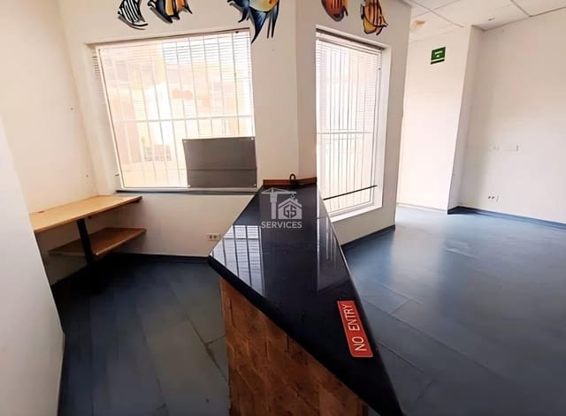 4 makuuhuone Yritys myytävänä paikassa Puerto Santiago, Santiago del Teide - 165 000 € (Ref: 9575177)