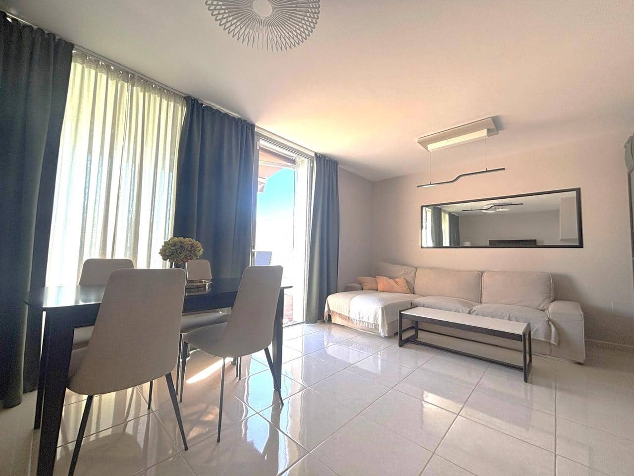 3 makuuhuone Huvila myytävänä paikassa Guimar mukana 
autotalli - 370 000 € (Ref: 9593179)