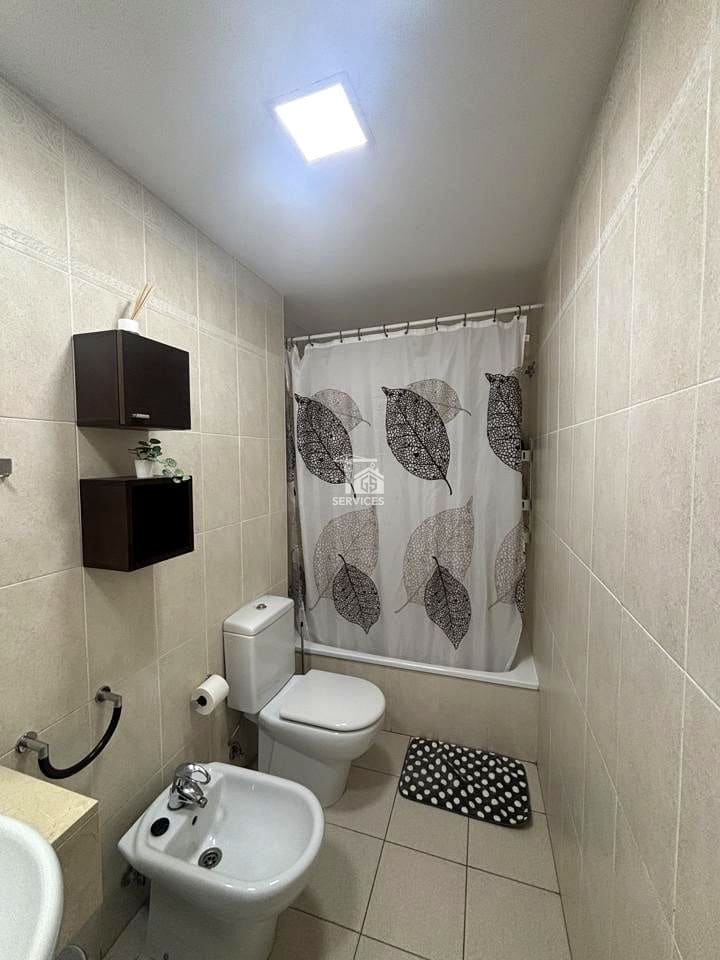 Piso de 1 habitación en Adeje en venta con piscina - 455.000 € (Ref: 9609600)