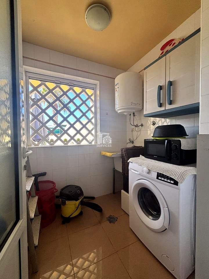 Piso de 1 habitación en Adeje en venta con piscina - 455.000 € (Ref: 9609600)