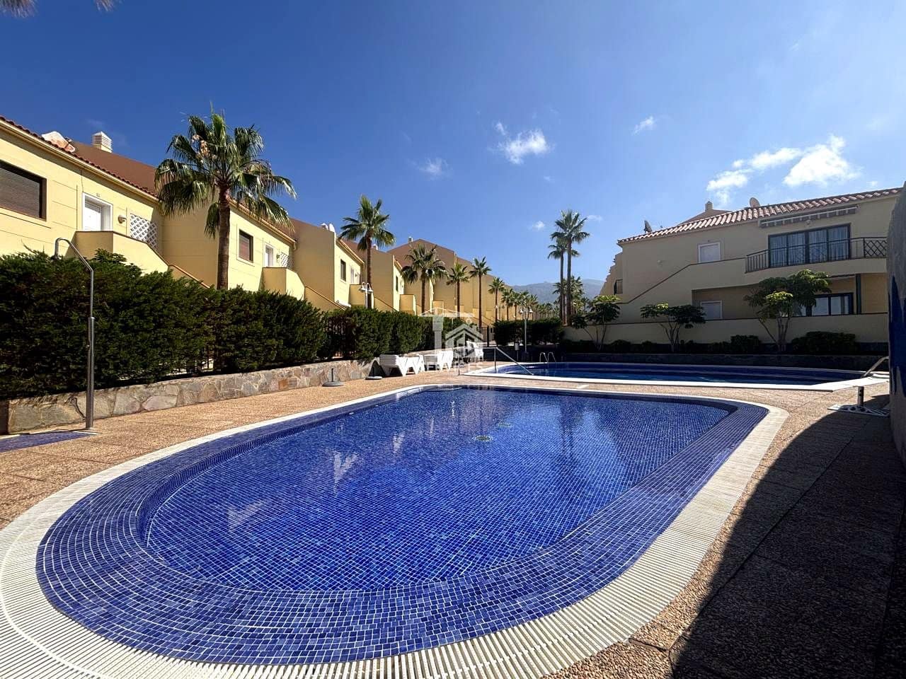 Piso de 1 habitación en Adeje en venta con piscina - 455.000 € (Ref: 9609600)