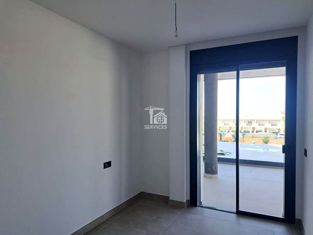 Piso de 2 habitaciones en Playa de Fañabé Alto, Adeje en venta con piscina garaje - 590.000 € (Ref: 9618744)