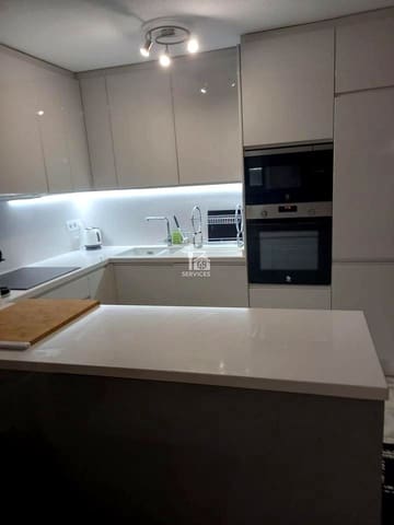 1 sovrum Lägenhet till salu i Los Cristianos, Arona med pool - 275 000 € (Ref: 9642836)