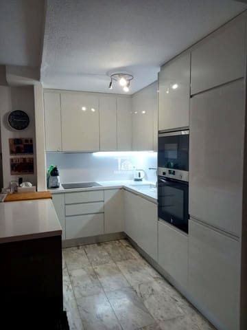 1 sovrum Lägenhet till salu i Los Cristianos, Arona med pool - 275 000 € (Ref: 9642836)