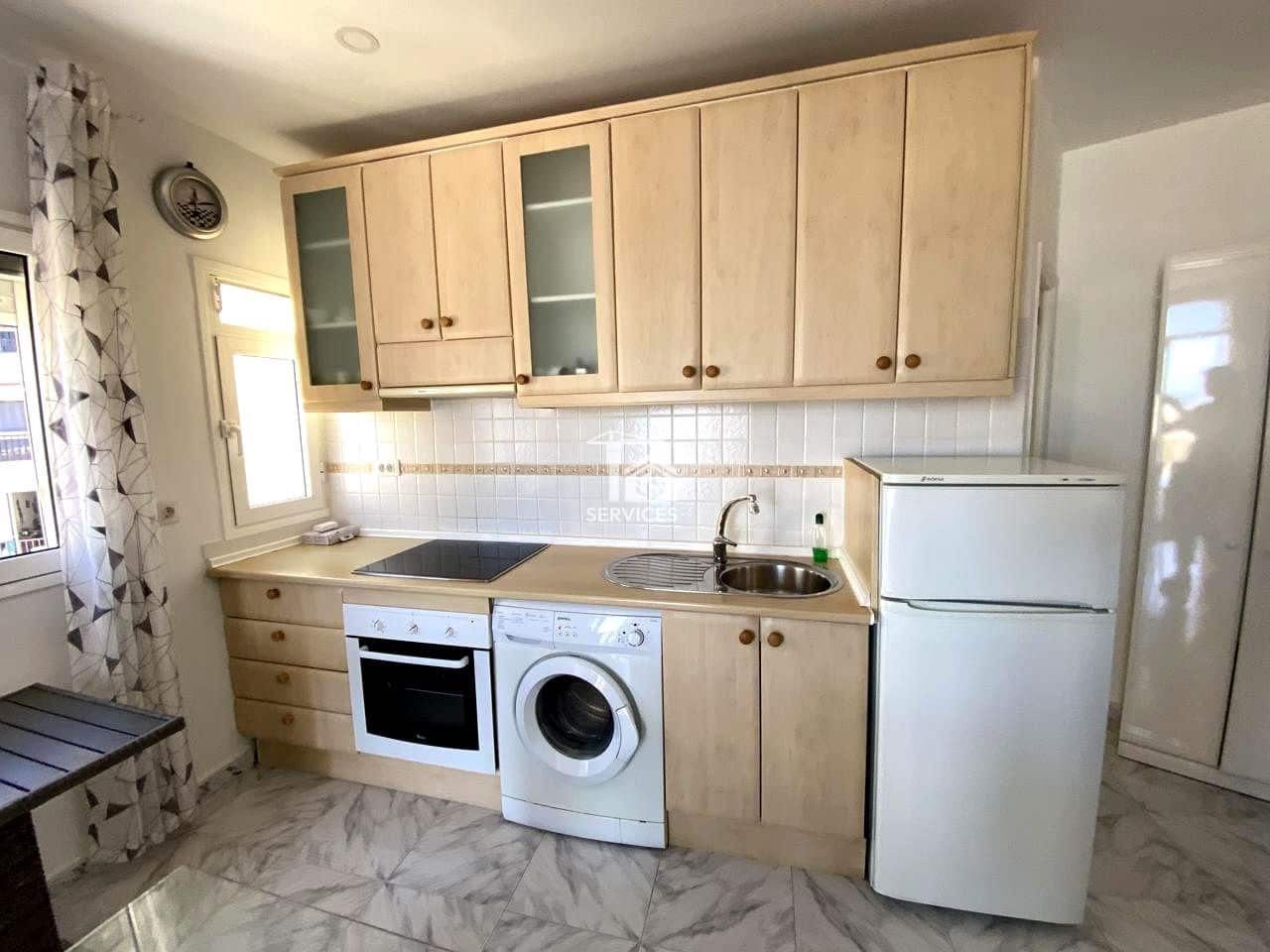 1 sypialnia Mieszkanie do wynajęcia w Arona - 1 350 € (Ref: 9643371)