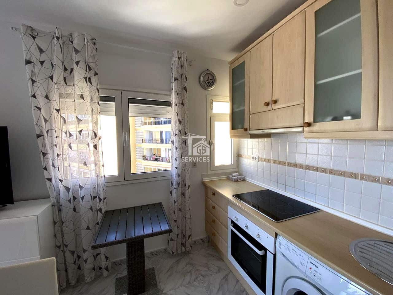 1 sypialnia Mieszkanie do wynajęcia w Arona - 1 350 € (Ref: 9643371)