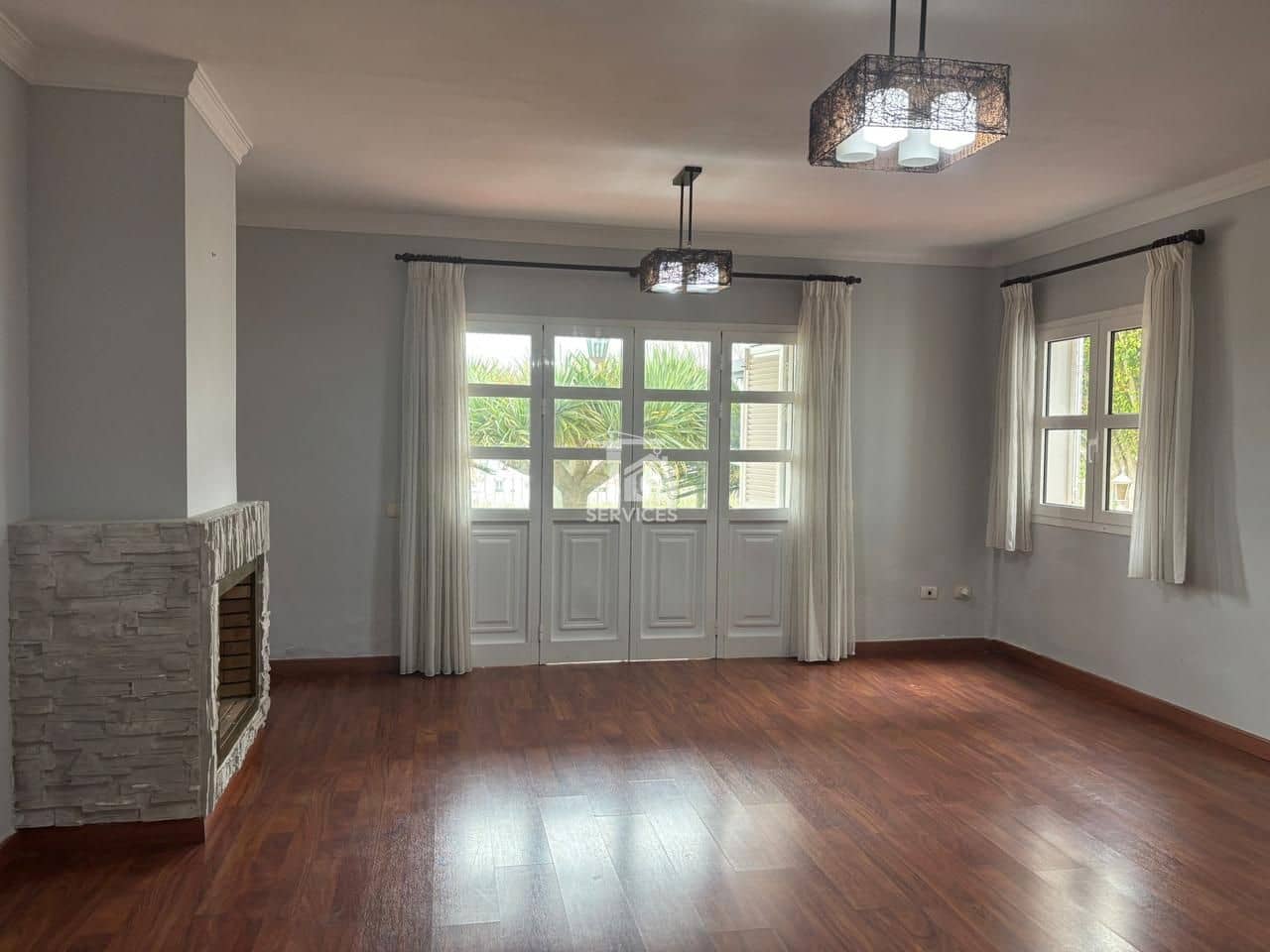 Chalet de 6 habitaciones en San Cristóbal de La Laguna en venta con garaje - 660.000 € (Ref: 9665441)