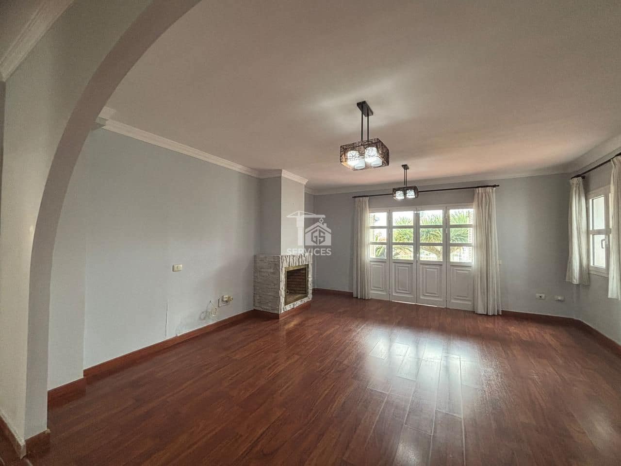 Chalet de 6 habitaciones en San Cristóbal de La Laguna en venta con garaje - 660.000 € (Ref: 9665441)