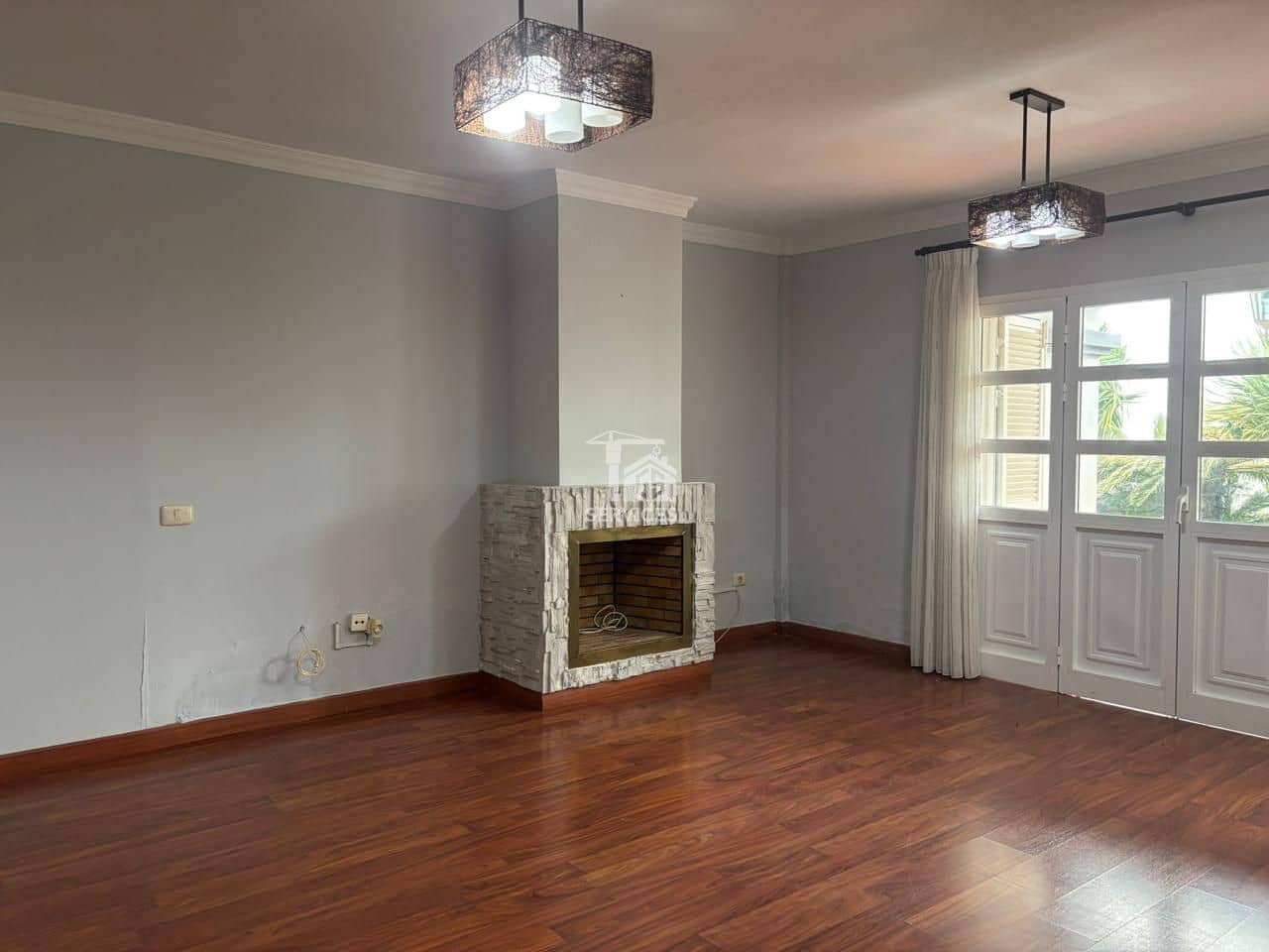 Chalet de 6 habitaciones en San Cristóbal de La Laguna en venta con garaje - 660.000 € (Ref: 9665441)