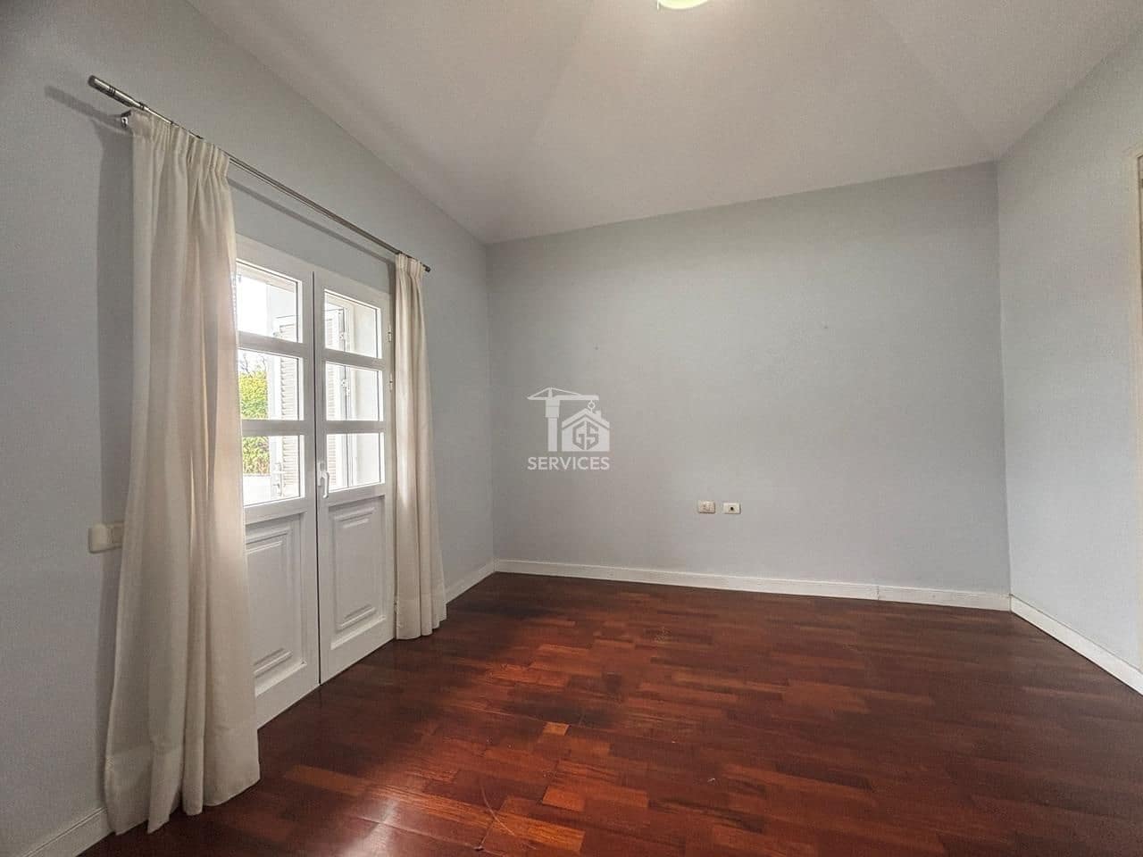 Chalet de 6 habitaciones en San Cristóbal de La Laguna en venta con garaje - 660.000 € (Ref: 9665441)