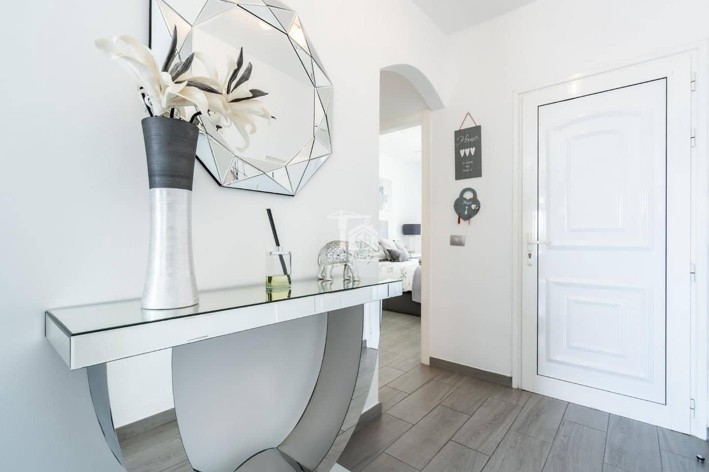 1 Zimmer Wohnung zu verkaufen in Adeje mit Pool - 400.000 € (Ref: 9671308)