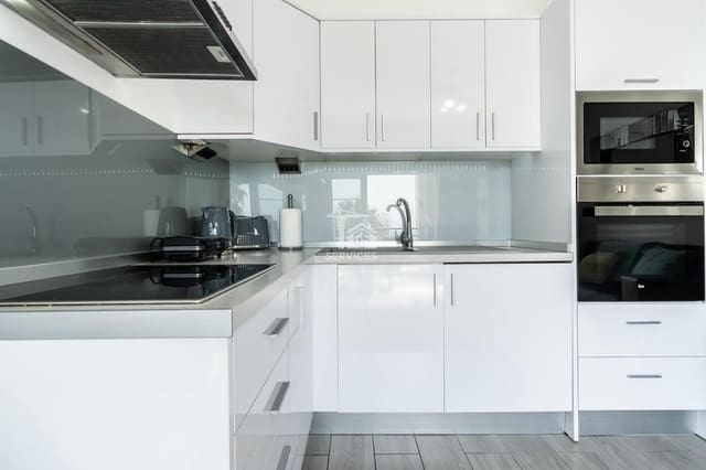 1 Zimmer Wohnung zu verkaufen in Playa Fañabe, Adeje mit Pool - 400.000 € (Ref: 9671308)