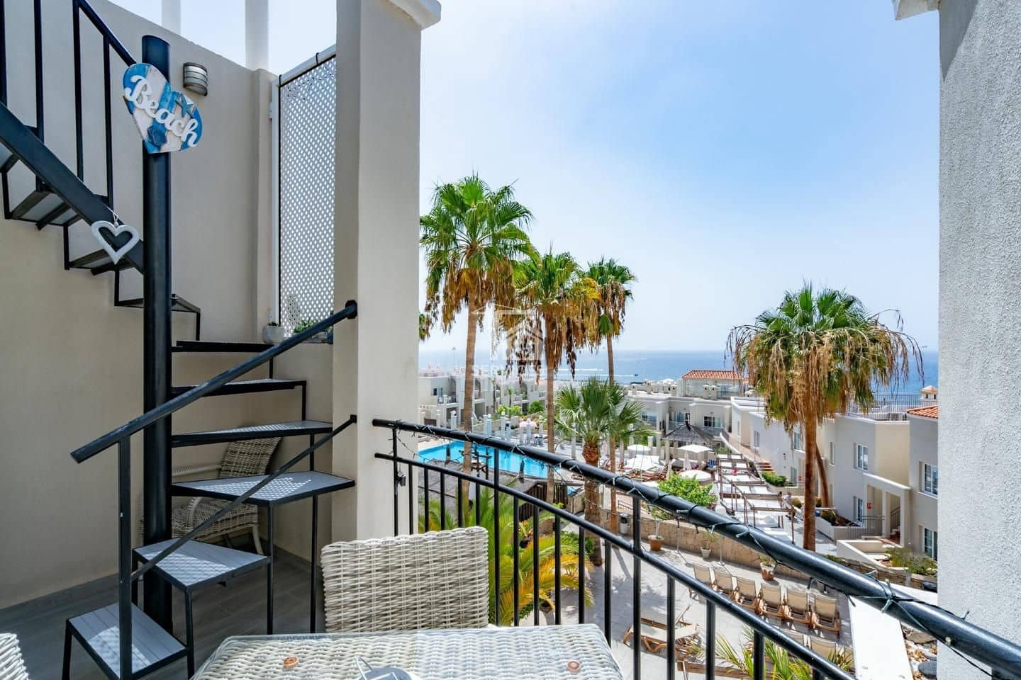 1 Zimmer Wohnung zu verkaufen in Adeje mit Pool - 400.000 € (Ref: 9671308)