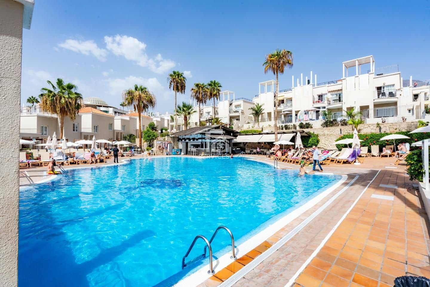 1 Zimmer Wohnung zu verkaufen in Adeje mit Pool - 400.000 € (Ref: 9671308)