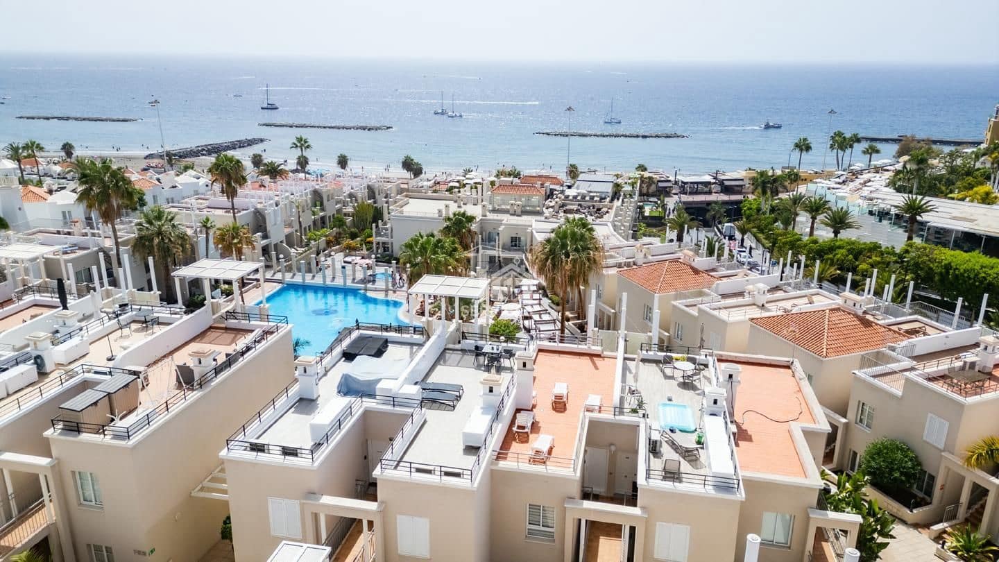 1 Zimmer Wohnung zu verkaufen in Adeje mit Pool - 400.000 € (Ref: 9671308)