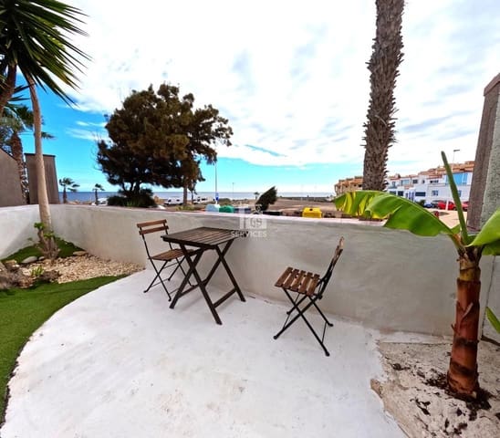 4 bedroom Villa for sale in Granadilla de Abona with garage - € 670,000 (Ref: 9679162)