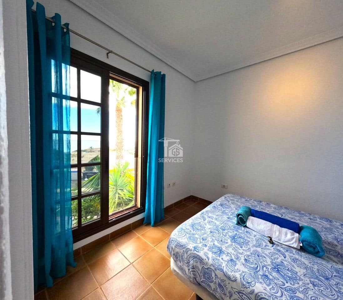 4 bedroom Villa for sale in Granadilla de Abona with garage - € 670,000 (Ref: 9679162)