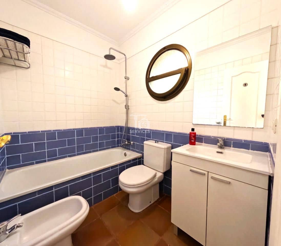 4 bedroom Villa for sale in Granadilla de Abona with garage - € 670,000 (Ref: 9679162)