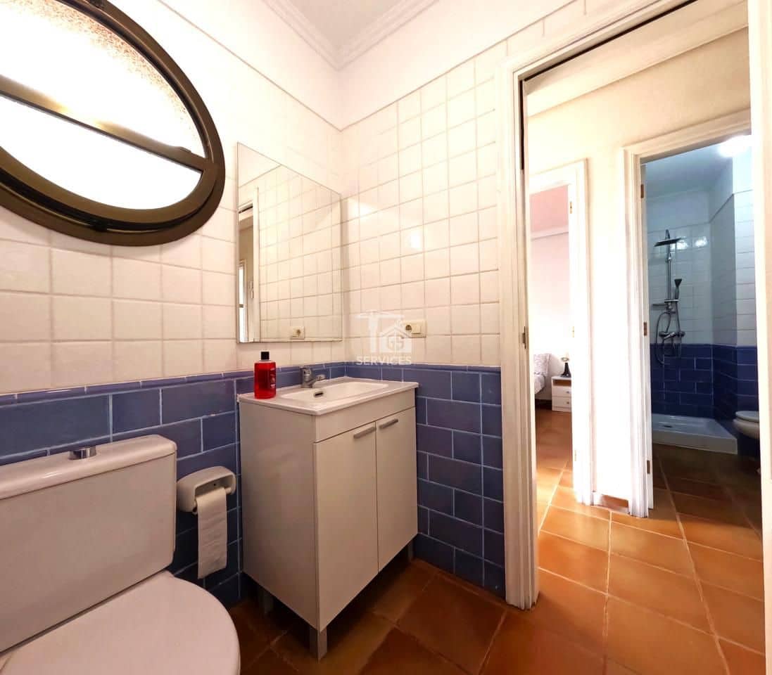 4 bedroom Villa for sale in Granadilla de Abona with garage - € 670,000 (Ref: 9679162)