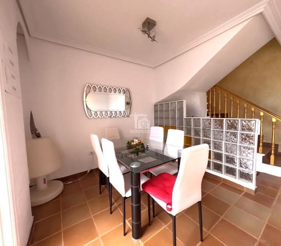 4 bedroom Villa for sale in Granadilla de Abona with garage - € 670,000 (Ref: 9679162)