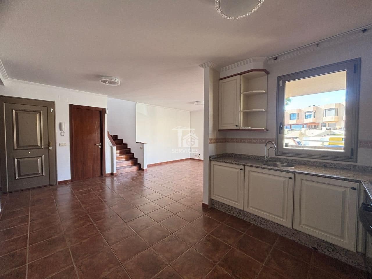 3 sypialnia Willa na sprzedaż w Granadilla de Abona z basenem garażem - 570 000 € (Ref: 9679235)