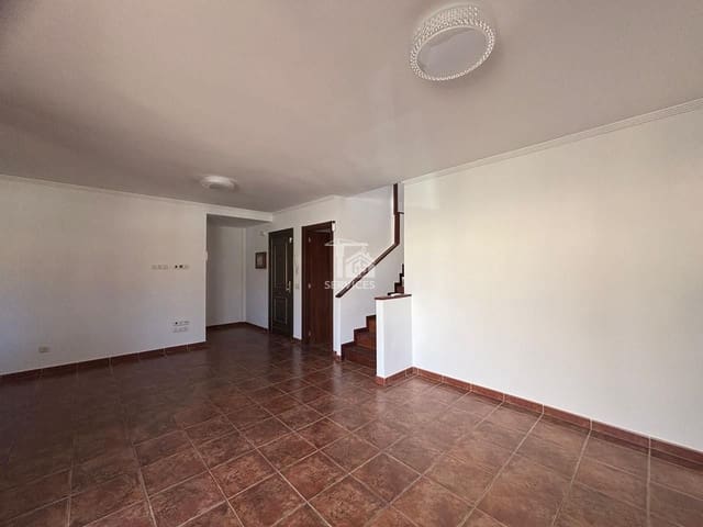 3 sypialnia Willa na sprzedaż w Granadilla de Abona z basenem garażem - 570 000 € (Ref: 9679235)