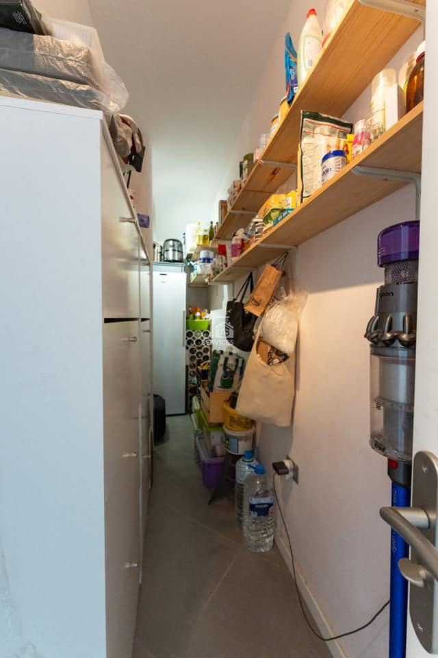 3 bedroom Flat for sale in Arona with garage - € 499,000 (Ref: 9684383)