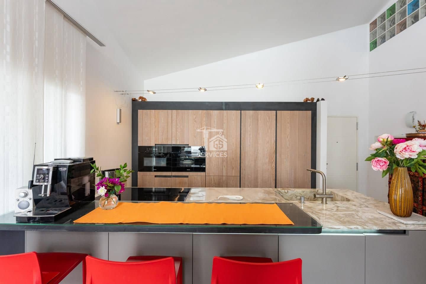 3 bedroom Flat for sale in Arona with garage - € 499,000 (Ref: 9684383)