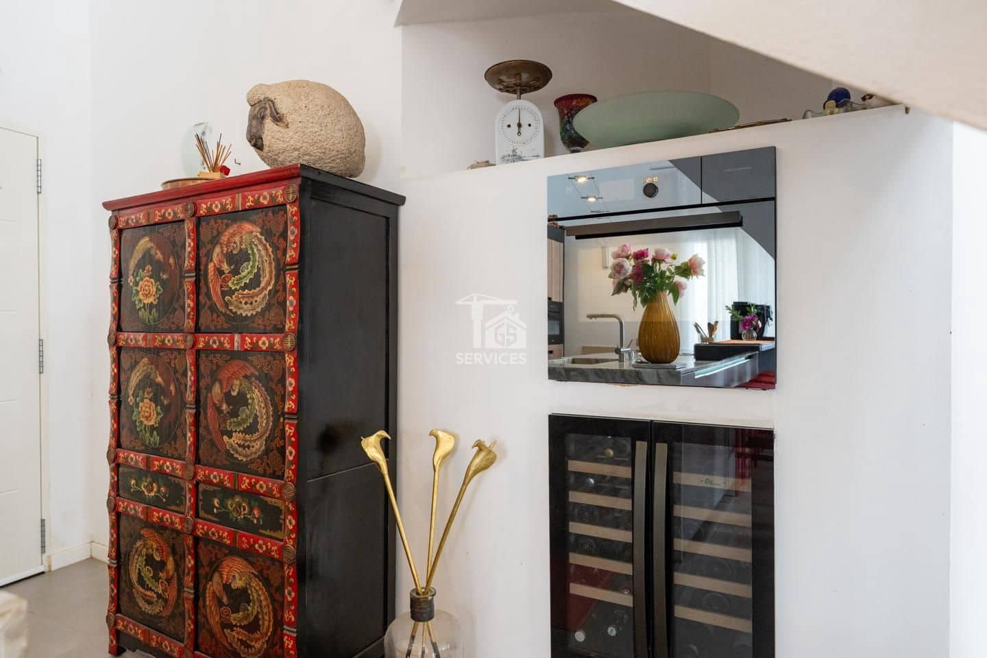 3 bedroom Flat for sale in Arona with garage - € 499,000 (Ref: 9684383)