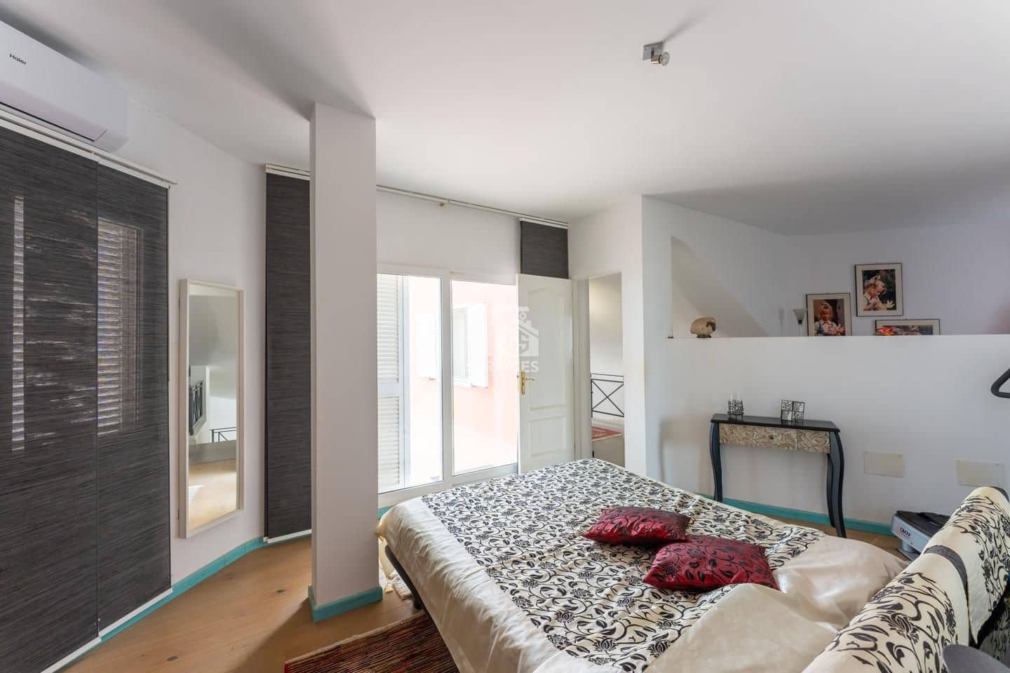 3 bedroom Flat for sale in Arona with garage - € 499,000 (Ref: 9684383)