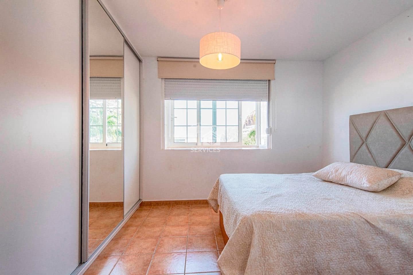 2 bedroom Villa for sale in Arona with garage - € 450,000 (Ref: 9708199)