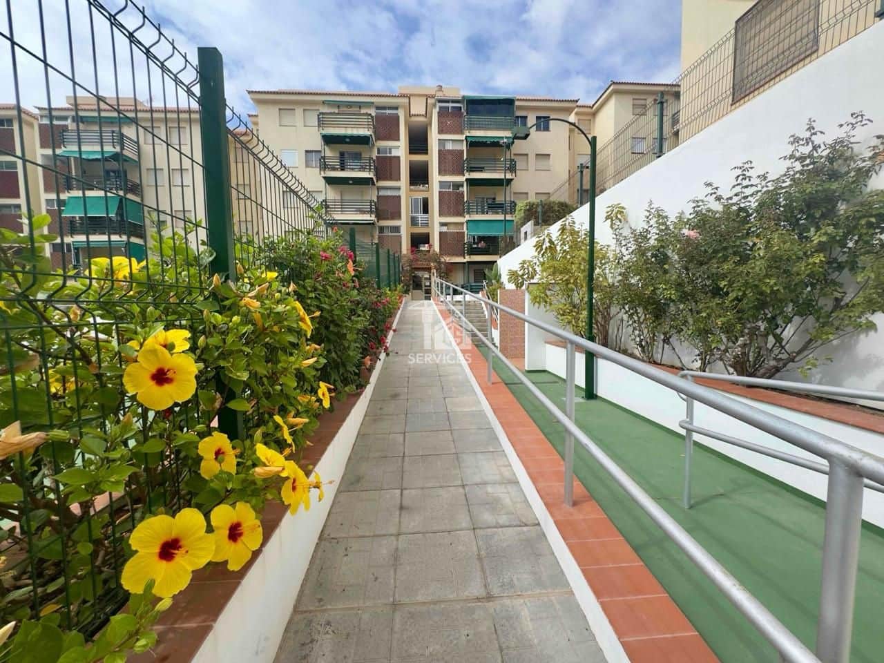 3 bedroom Flat for sale in Arona with pool garage - € 430,000 (Ref: 9708200)