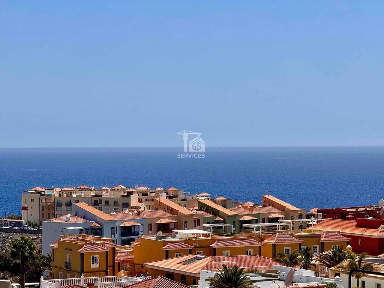 2 bedroom Flat for sale in Adeje with pool - € 339,000 (Ref: 9708201)