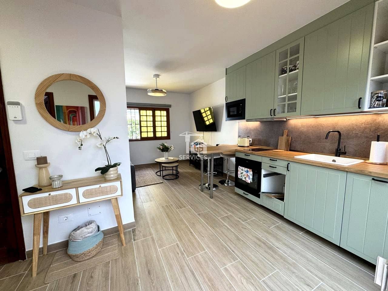 1 bedroom Flat for rent in Arona with pool - € 1,600 (Ref: 9720499)