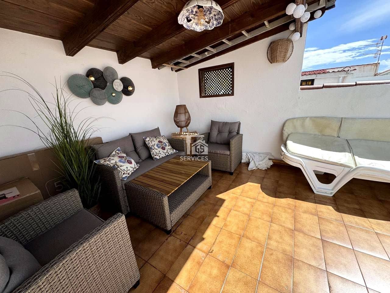 1 bedroom Flat for rent in Arona with pool - € 1,600 (Ref: 9720499)