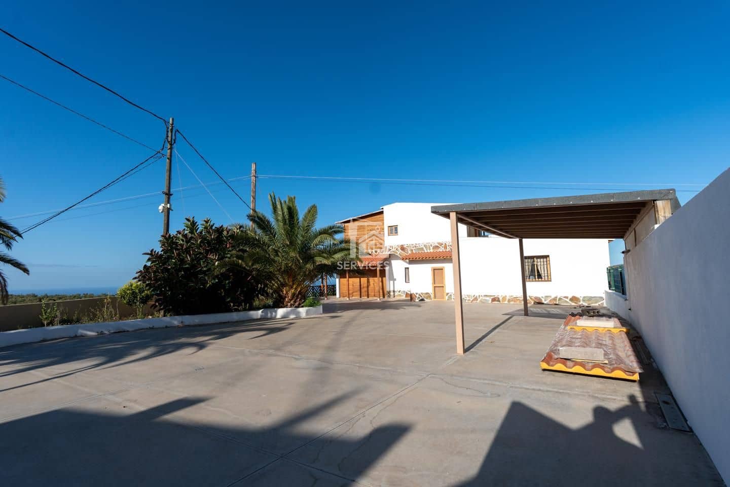 7 bedroom Villa for sale in Adeje with pool garage - € 1,500,000 (Ref: 9756761)