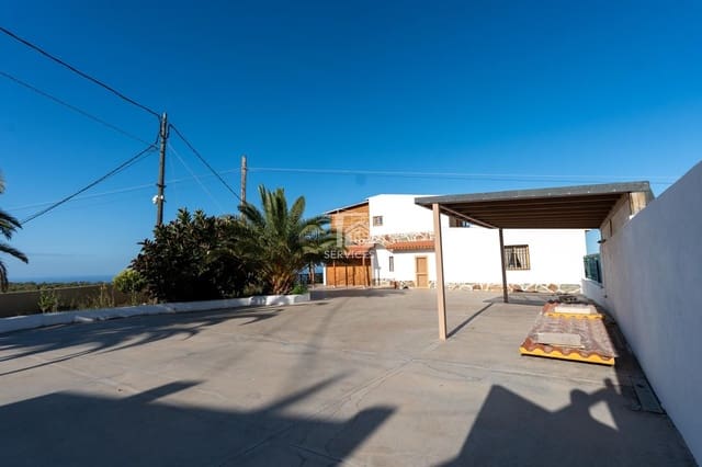 7 bedroom Villa for sale in Tijoco, Adeje with pool garage - € 1,500,000 (Ref: 9756761)