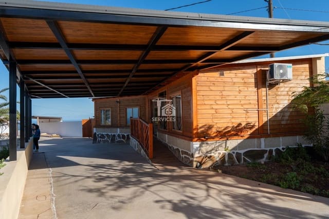 7 bedroom Villa for sale in Tijoco, Adeje with pool garage - € 1,500,000 (Ref: 9756761)