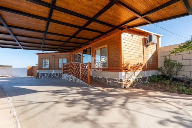 7 bedroom Villa for sale in Tijoco, Adeje with pool garage - € 1,500,000 (Ref: 9756761)