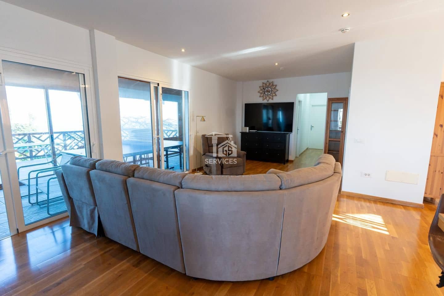 7 bedroom Villa for sale in Adeje with pool garage - € 1,500,000 (Ref: 9756761)