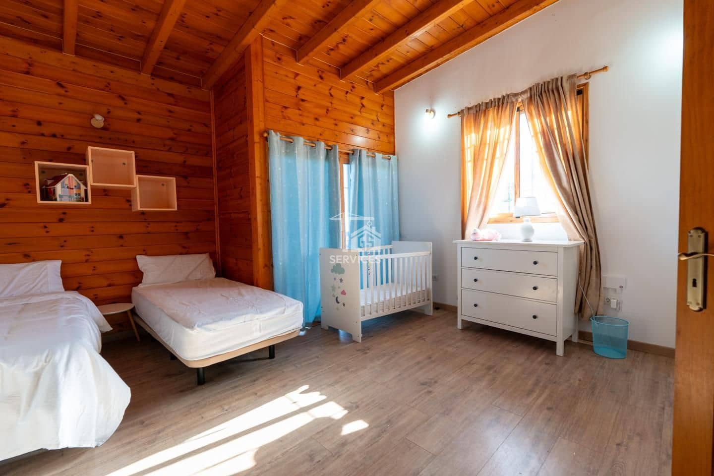 7 bedroom Villa for sale in Adeje with pool garage - € 1,500,000 (Ref: 9756761)