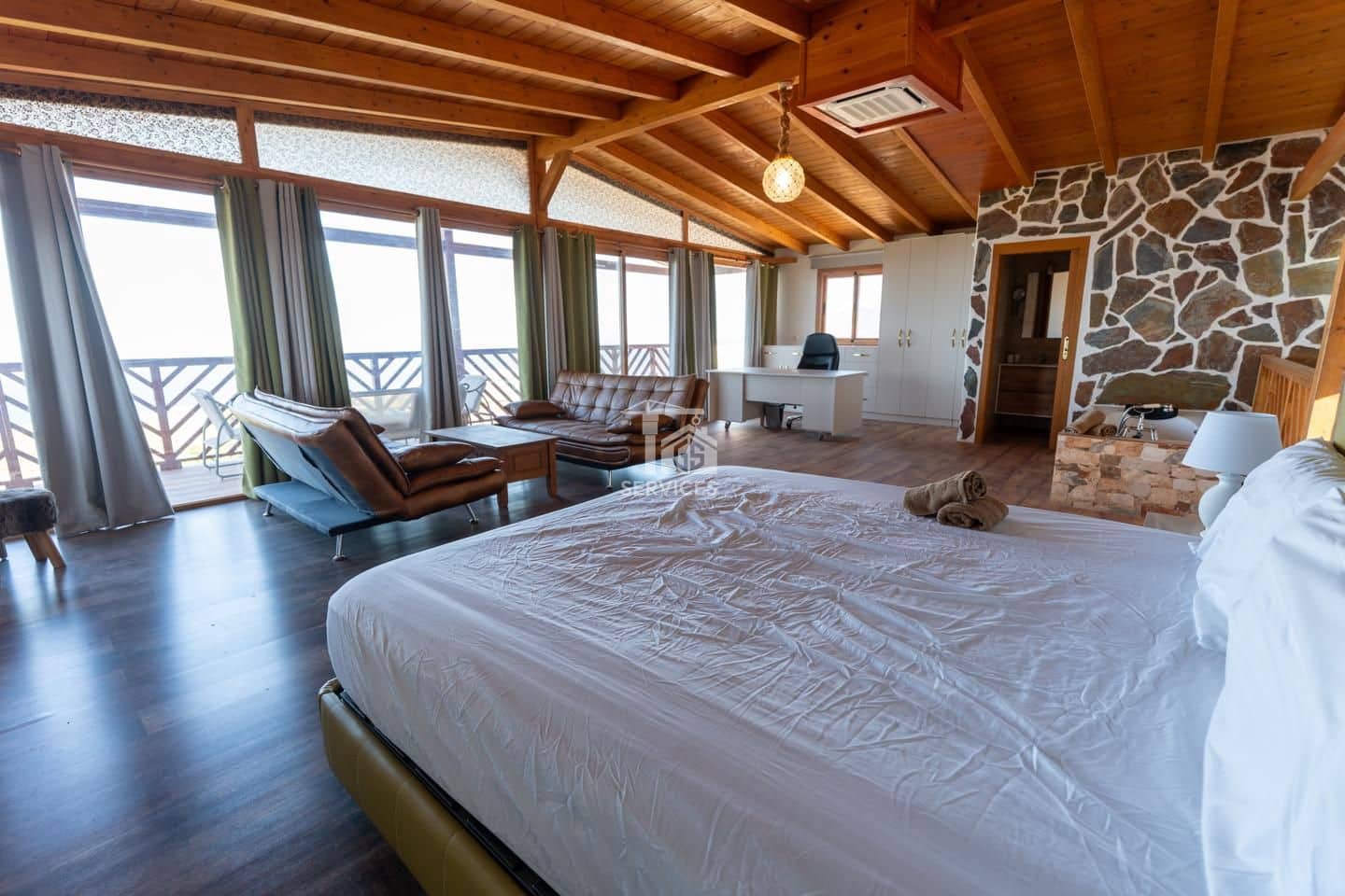 7 bedroom Villa for sale in Adeje with pool garage - € 1,500,000 (Ref: 9756761)