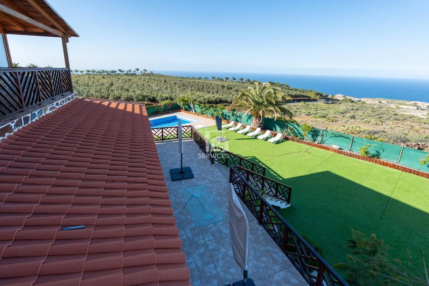 7 bedroom Villa for sale in Adeje with pool garage - € 1,500,000 (Ref: 9756761)