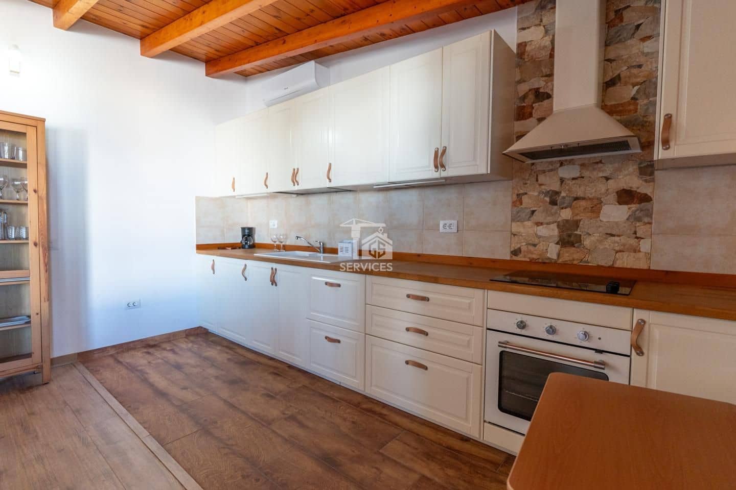 7 bedroom Villa for sale in Adeje with pool garage - € 1,500,000 (Ref: 9756761)