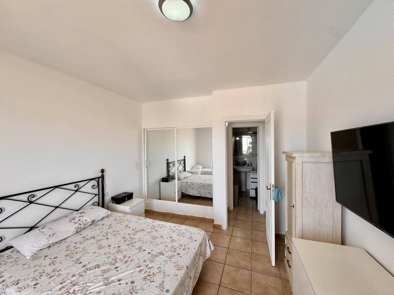 1 bedroom Flat for rent in Adeje with pool garage - € 1,100 (Ref: 9772632)