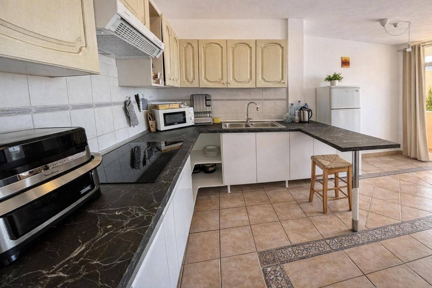 1 bedroom Flat for rent in Adeje with pool garage - € 1,100 (Ref: 9772632)