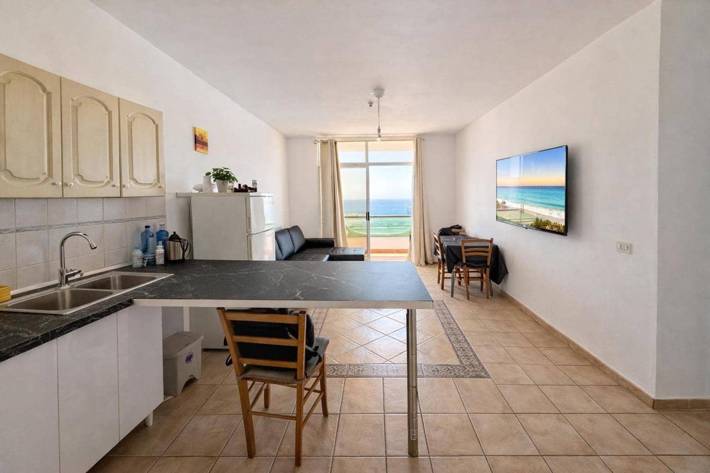 1 bedroom Flat for rent in Adeje with pool garage - € 1,100 (Ref: 9772632)