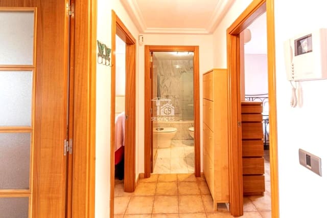 1 slaapkamer Flat te koop in Playa del Duque, Adeje met zwembad garage - € 420.000 (Ref: 9777272)