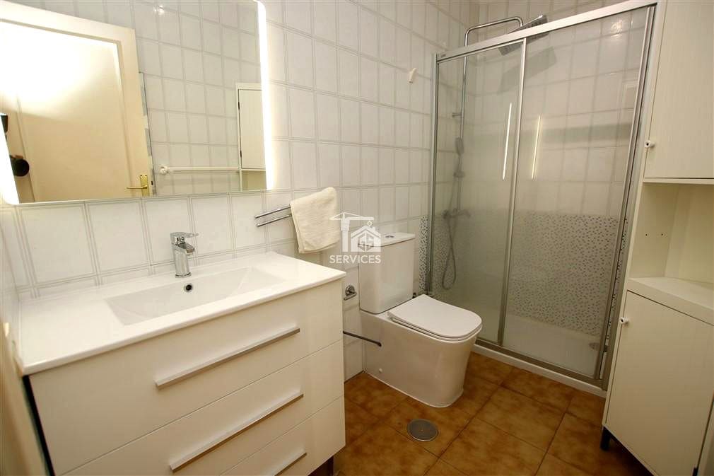 1 slaapkamer Flat te koop in Los Cristianos met zwembad - € 365.000 (Ref: 9777273)